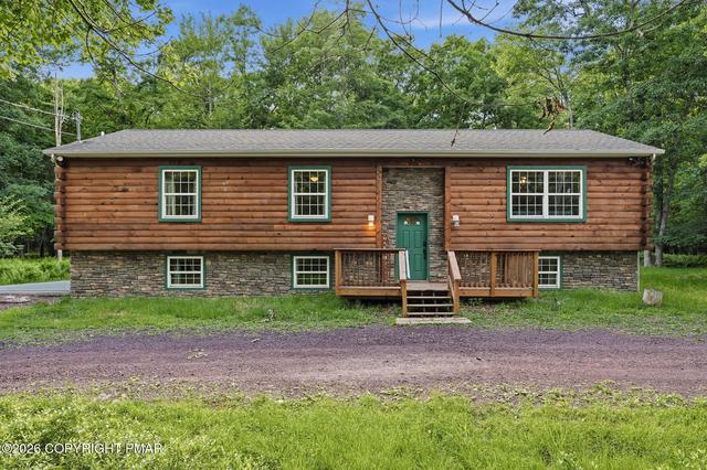 255 Hillary Dr W, Freeland, PA 18224