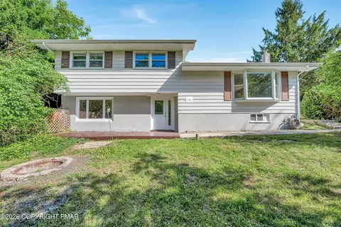 1138 Hillside Ave, Saylorsburg, PA 18353