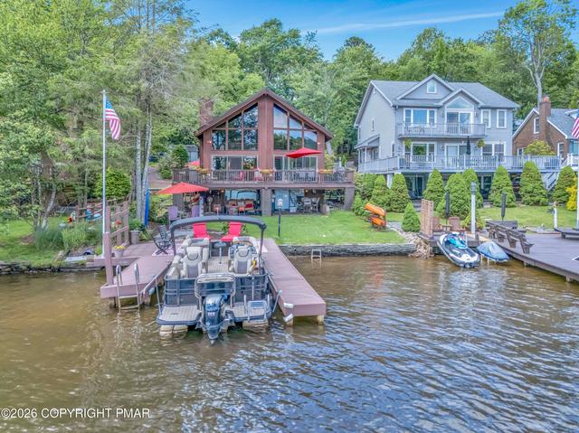 15 Labarre Dr, Lake Harmony, PA 18624