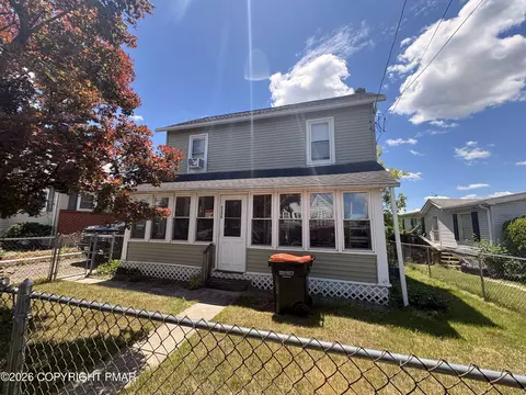1172 Ferris Ave, Berwick, PA 18603