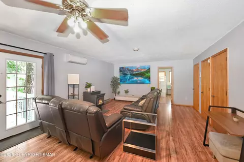322 Brentwood Dr, Bushkill, PA 18324