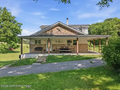 1158 Upper Nis Hollow Dr, Lehighton, PA 18235