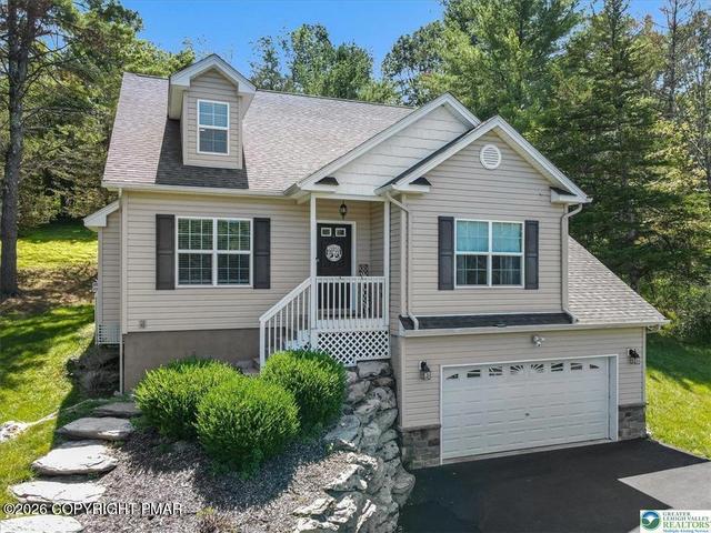 401 Pierce Ln, East Stroudsburg, PA 18301