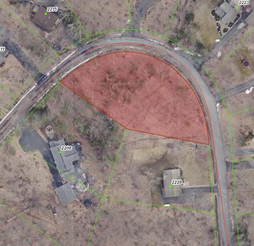 306 Lake Dr 306 Dr, Henryville, PA 18332