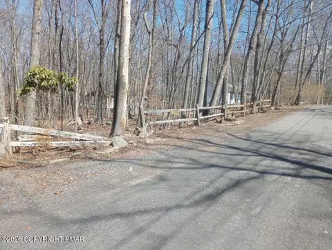 42 Tower Dr, East Stroudsburg, PA 18302