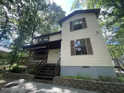 176 Suter Dr, Bushkill, PA 18324