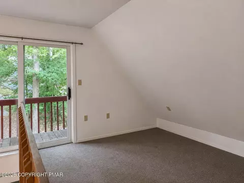 175 Salisbury Rd, Bushkill, PA 18324 photo 12