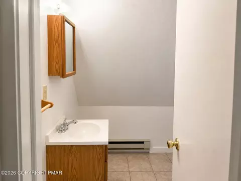 175 Salisbury Rd, Bushkill, PA 18324 photo 10