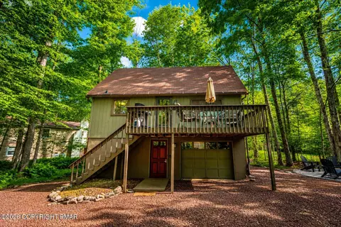 250 Wechquetank Dr, Pocono Lake, PA 18347