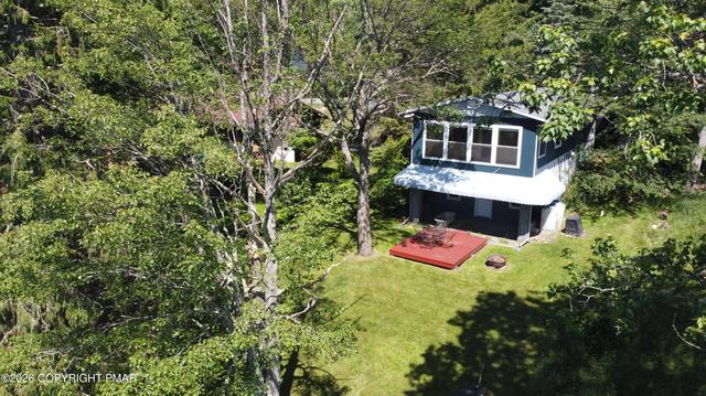 218 W Mountain Lake Dr, Bear Creek Township, PA 18702