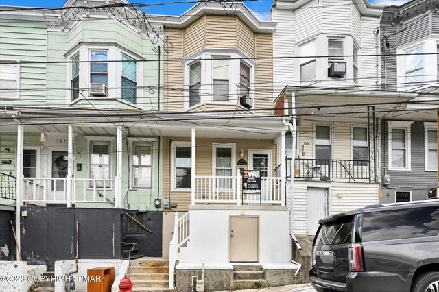 729 N 2nd St, Pottsville, PA 17901