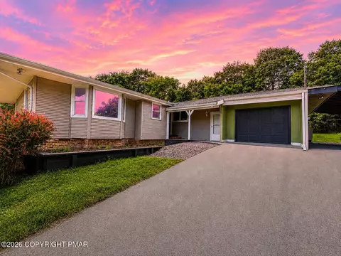 355 Tower Rd, Albrightsville, PA 18210