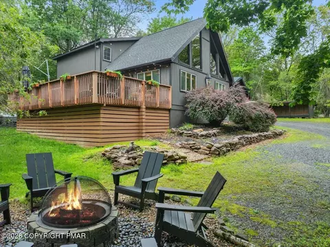 167 Valley View Dr, Albrightsville, PA 18210
