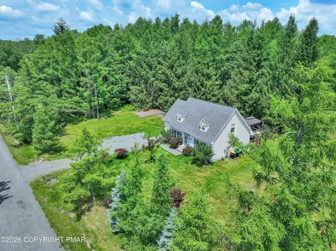 289 Overland Dr, Long Pond, PA 18334
