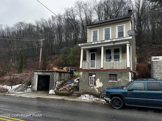 415 Peacock St, Pottsville, PA 17901