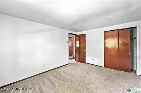 6061 Decker Rd, Bushkill, PA 18324 photo 16
