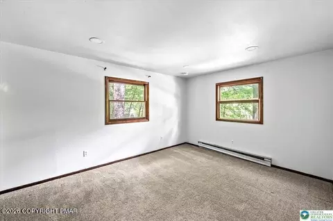 6061 Decker Rd, Bushkill, PA 18324 photo 15