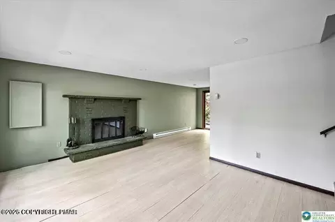 6061 Decker Rd, Bushkill, PA 18324 photo 5