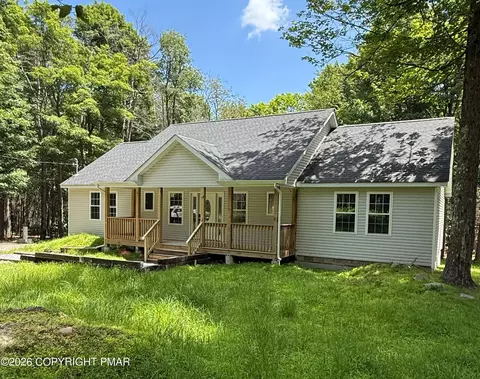 1011 Woodstock Rd, Newfoundland, PA 18445