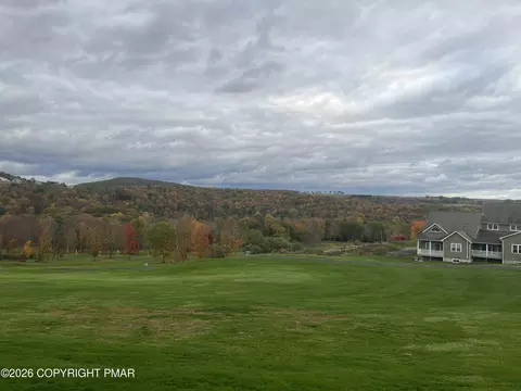 189 Clydesmuir Dr, Tunkhannock, PA 18657