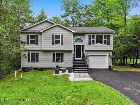 520 Graham Ln, Tobyhanna, PA 18466