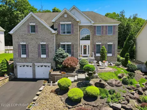 120 Pebble Beach Ct, East Stroudsburg, PA 18302