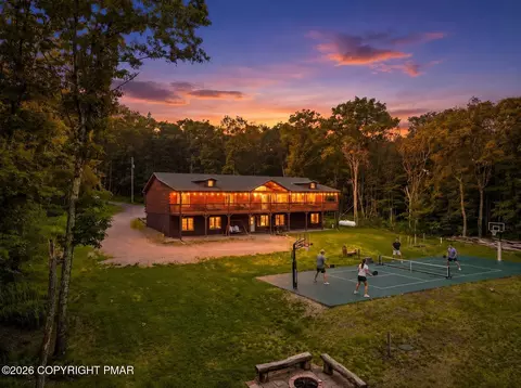 121 Whispering Pnes, Freeland, PA 18224
