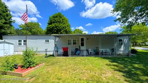 10 Sycamore Dr, Bath, PA 18014 photo 1