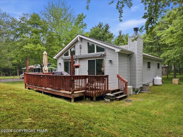 10 Lenape Trl, Albrightsville, PA 18210