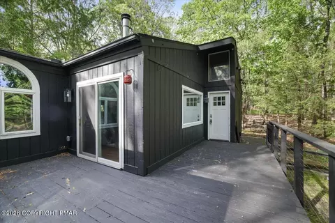 2329 Cramer Ct, Bushkill, PA 18324 photo 33