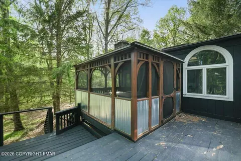 2329 Cramer Ct, Bushkill, PA 18324 photo 35