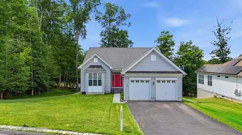 3111 Pine Valley Way, East Stroudsburg, PA 18302