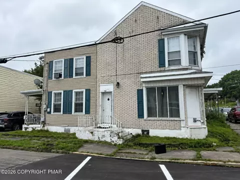 48 N 3rd St, Saint Clair, PA 17970