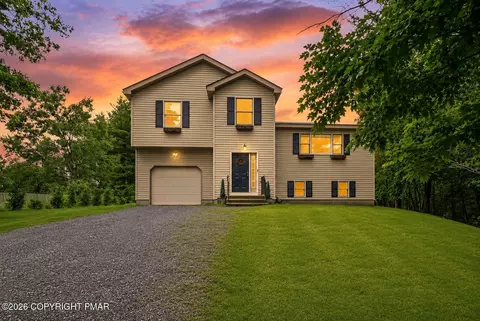 1114 Alpine Dr, East Stroudsburg, PA 18302
