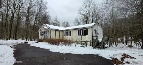 80 Woodland Dr, Moscow, PA 18444