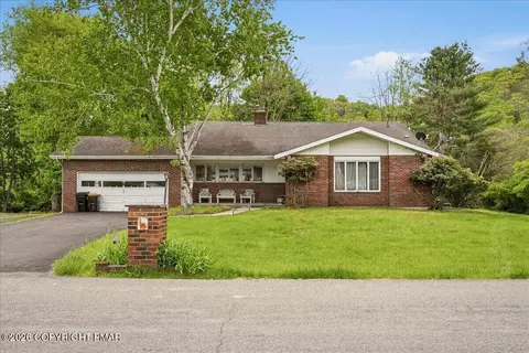 310 Albert Rd, Stroudsburg, PA 18360