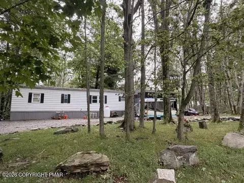 2130 Fawn Path, Gouldsboro, PA 18424