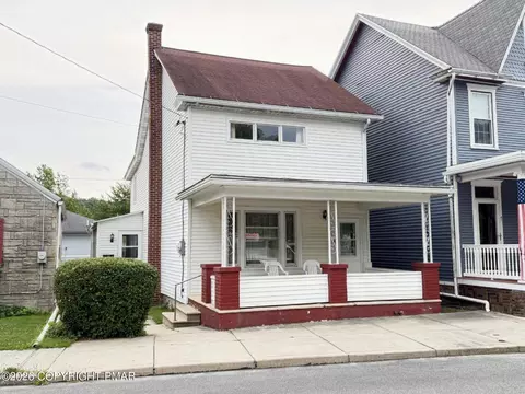 45 W Holland St, Summit Hill, PA 18250