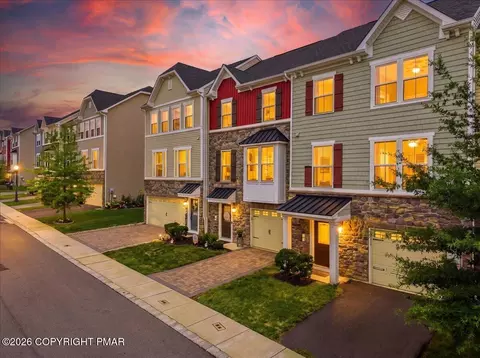 2396 Emanuel Ct, Easton, PA 18045
