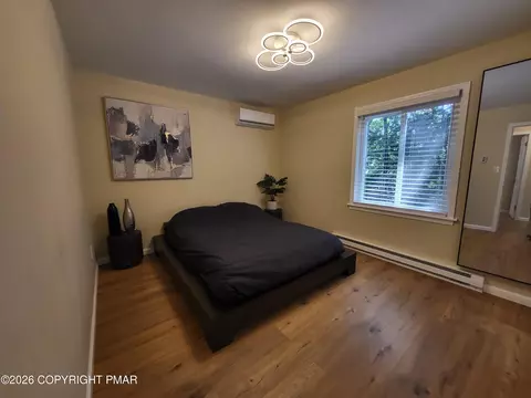 Bedroom - 159 Manchester Dr, Bushkill, PA 18324 photo 1 of 5