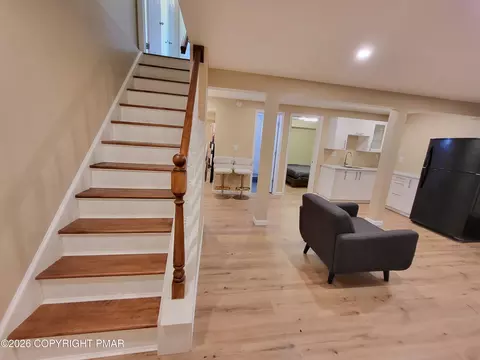 Entry Way - 159 Manchester Dr, Bushkill, PA 18324 photo 4 of 4