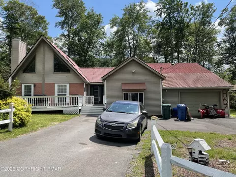 8051 Possum Ct, Tobyhanna, PA 18466