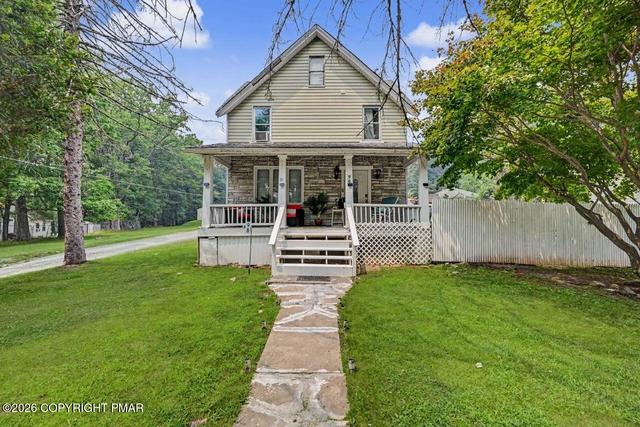 98 Fairview Ave, Mount Pocono, PA 18344