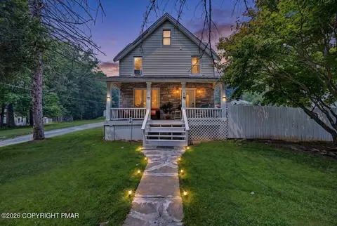98 Fairview Ave, Mount Pocono, PA 18344