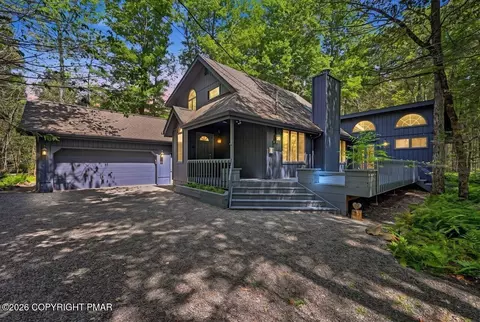 171 Flintlock Trl, Pocono Pines, PA 18350