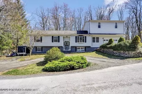 9105 Belvedere Rd, Tobyhanna, PA 18466