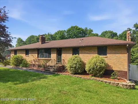 345 O Donovan Dr, East Stroudsburg, PA 18301