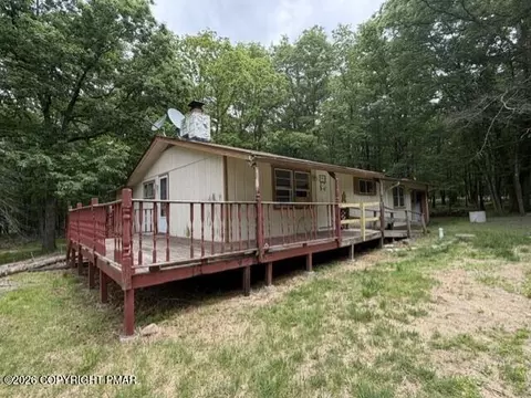 10 Cedar Ln, Albrightsville, PA 18210