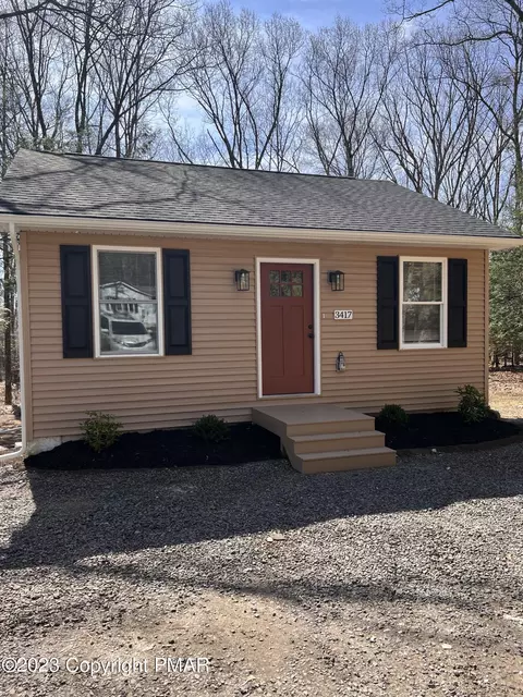 3417 Skycloud Dr, East Stroudsburg, PA 18302