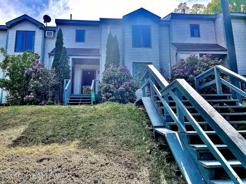 18 Gregory Pl, Lake Harmony, PA 18624